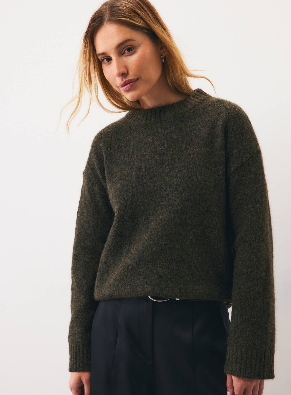Dark Green Nordic-Style Crewneck Jumper XL - Image 1